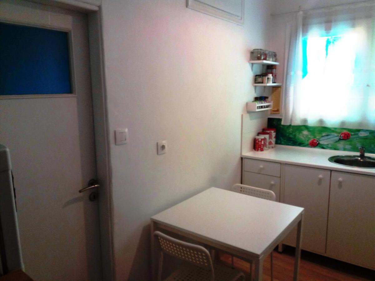Renovated Apartment In The Center Of Athén Kültér fotó