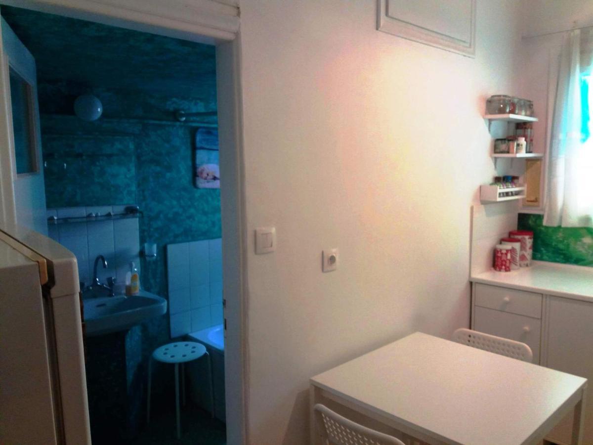 Renovated Apartment In The Center Of Athén Kültér fotó